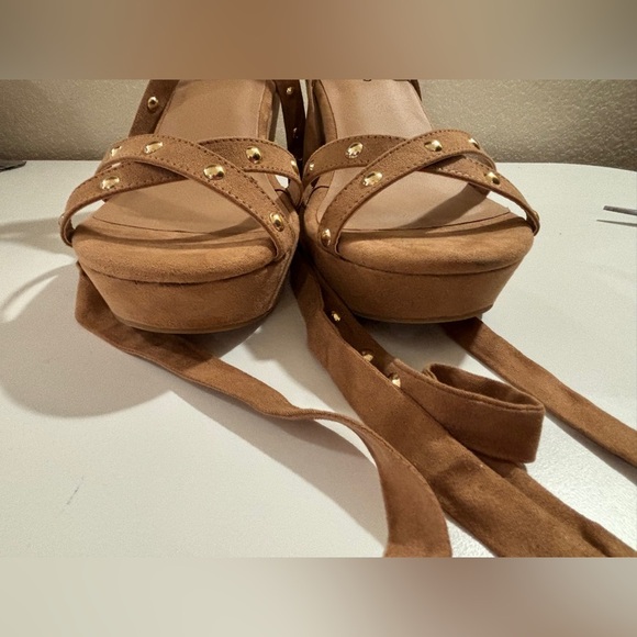 NWT Torrid Tan Faux Suede Embellished Lace Up Wedge Heel Sandals 9.5 EXTRA WIDE - Picture 3 of 13
